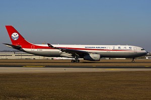 Sichuan Airlines Airbus A330-300 B-5960