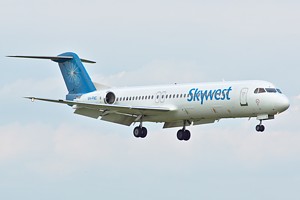 SkyWest Airlines Fokker 100 VH-FNC
