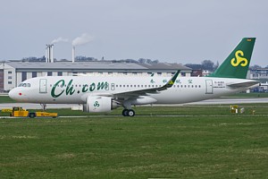 Spring Airlines Airbus A320 D-AUBV