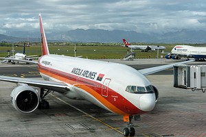 TAAG Angola Airlines Boeing 777-200 D2-TED 