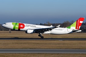TAP Airbus A330-200 CS-TOM