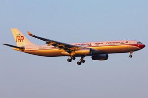 TAP Airbus A330-300 CS-TOV