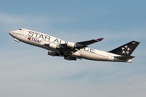 Thai Airways Boeing 747-400 HS-TGW 