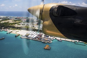 Trans Maldivian Airways De Havilland Canada DHC-6 Twin Otter 8Q-MAZ
