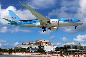 TUIfly Boeing 787 PH-TFK