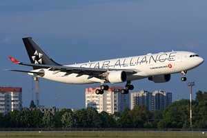 Turkish Airlines Airbus A330-200 TC-LNB