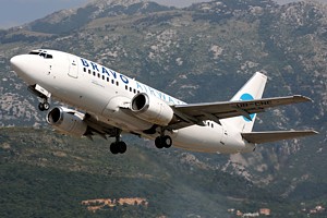 Bravo Airways Boeing 737-500 UR-CNE