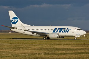 UTAir B737-500 VP-BXR