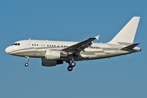 Global Jet A318 LX-GJC_1