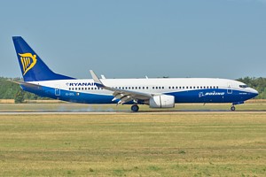Ryanair B737-800 EI-DCL_1