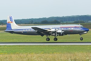 Flying Bulls DC-B N996DM_1