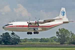 Ukraine Air Alliance AN-12 UR-CAH_1