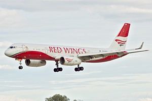 Red Wings TU-204 RA-64050_1