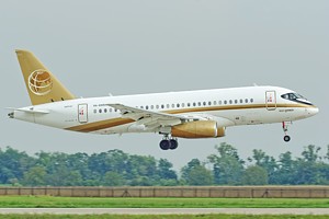 Centr Yug  SSJ100 RA-89004_1