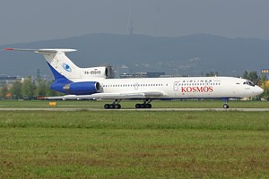 Kosmos Airlines TU-154 RA-85849_1