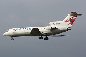 Saravia Yak-42 RA-42389_1