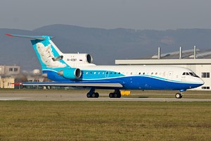Rusjet Yak-42 RA-42387_1