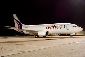 Swiftair B737-300 EC-LJI_1