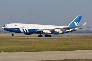 Polet IL-96-400T RA-96101_1