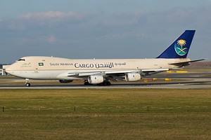 Saudia B747-200 HZ-AIU_1