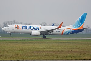 FlyDubai B737-800 A6-FEM_1