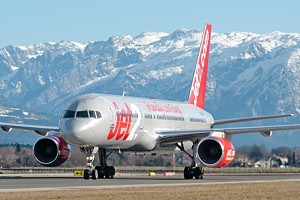 Jet2 B757-200 G-LSAG_1