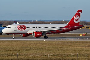 Niki A320 OE-LEU_1