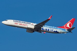 Turkish Airlines B737-900 TC-JYI_1