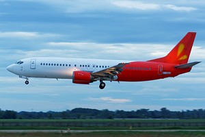 Go2Sky B737-400 G-CIEO_1