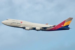Asiana Airlines B747-400F HL7413_1