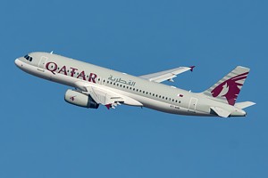 Qatar Airways A320 A7-AHR_1