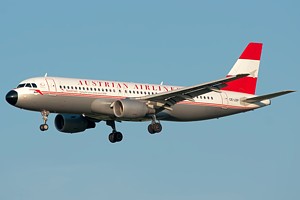 Austrian Airlines A320 OE-LBP_1