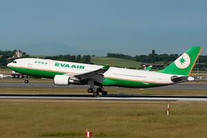 Eva Air A330-200 B-16312_1