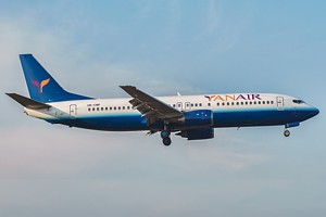 YanAir Boeing 737-400 UR-CNP