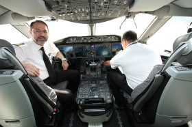 Royal Jordanian B787-8 JY-BAA_1