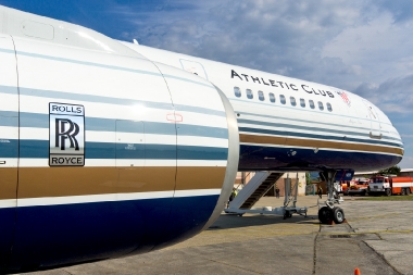 Privilege Style Boeing 757-200 EC-HDS