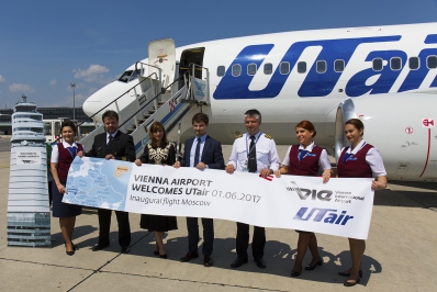 UTair Boeing 737-500 VP-BYM